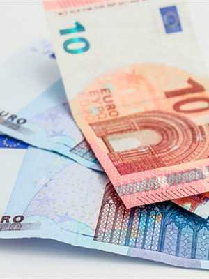 据说宠物取名意义很大，但是我听到名字后默默地笑了